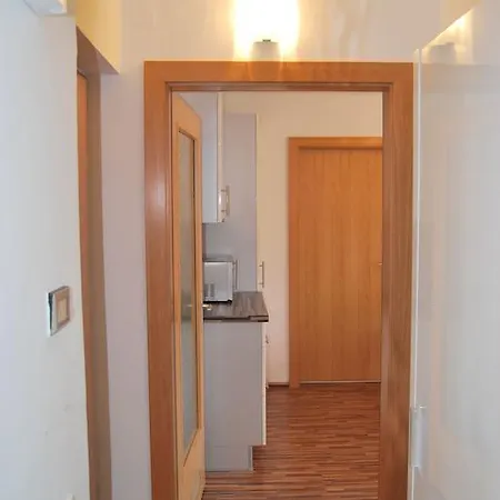 Linz Sunny Apartment Room photo